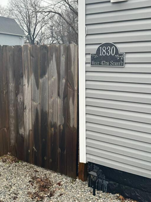 Little House On 47Th Cleveland Exterior foto